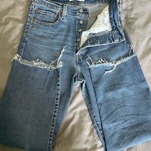 Levi’s Ribcage Straight Ankle Jeans